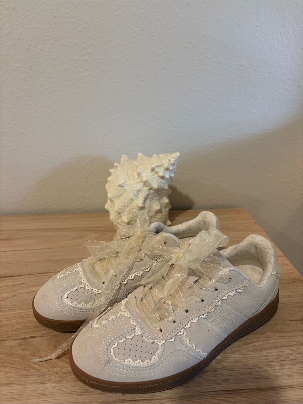 Women's Cream Lace-Trim Sneakers with Sheer Ribbon Laces